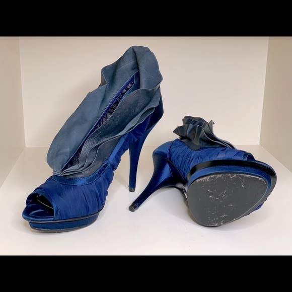 ABS Allen Schwartz navy leather ruffle - Picture 6 of 7